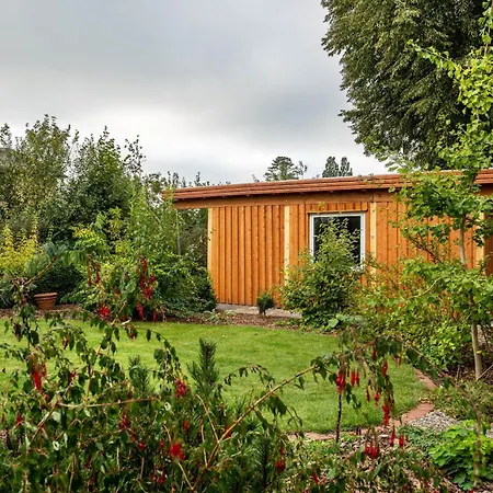 Haus Sonnenschein 度假居 Pahlen